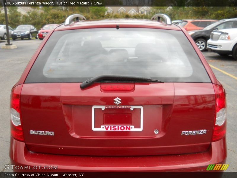 Fusion Red Metallic / Grey 2006 Suzuki Forenza Wagon