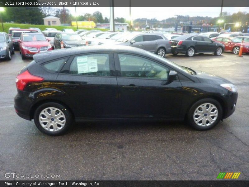 Black / Charcoal Black 2012 Ford Focus SE 5-Door