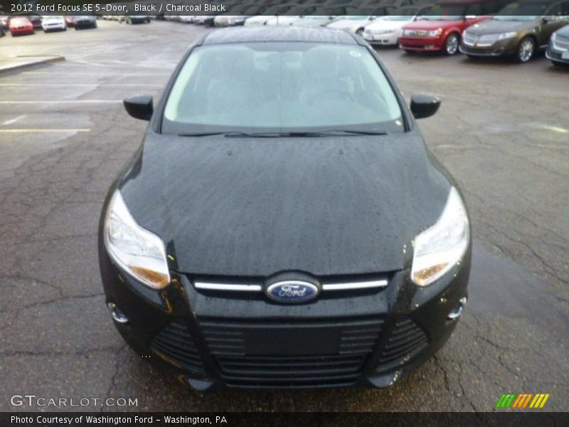 Black / Charcoal Black 2012 Ford Focus SE 5-Door