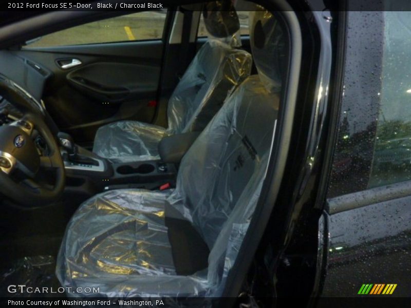 Black / Charcoal Black 2012 Ford Focus SE 5-Door