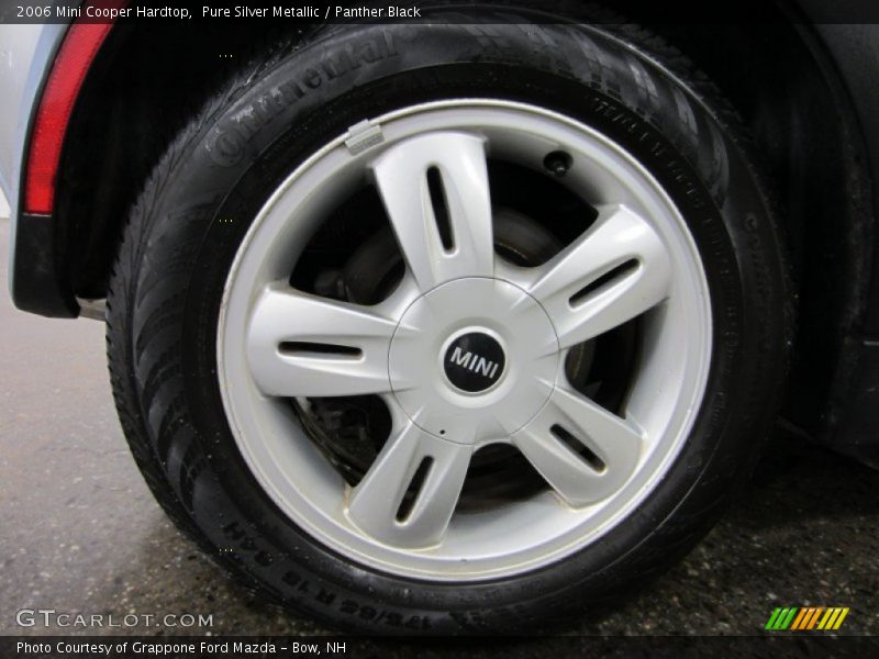 Pure Silver Metallic / Panther Black 2006 Mini Cooper Hardtop