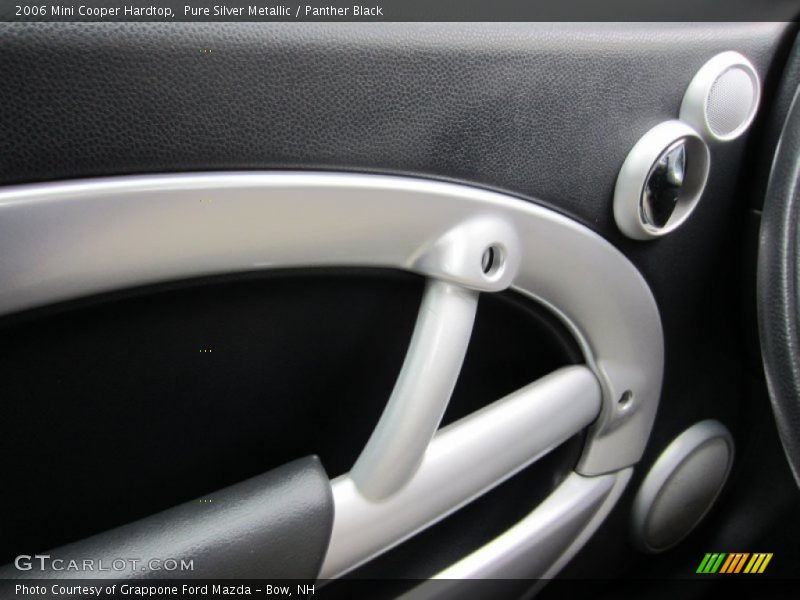 Pure Silver Metallic / Panther Black 2006 Mini Cooper Hardtop