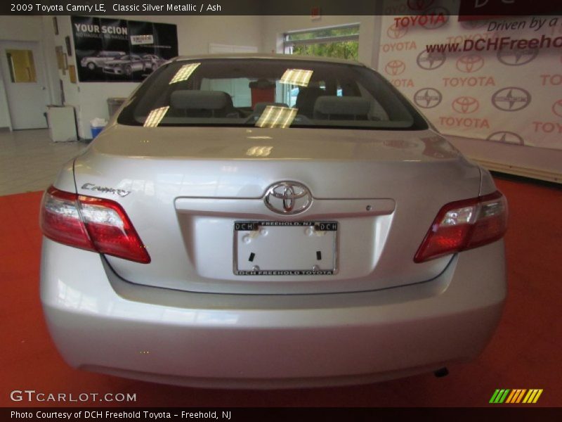 Classic Silver Metallic / Ash 2009 Toyota Camry LE