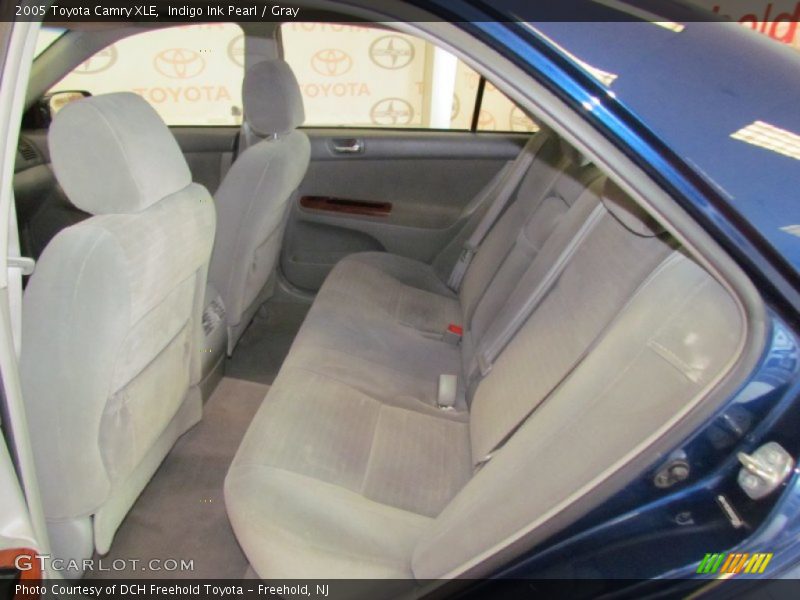 Indigo Ink Pearl / Gray 2005 Toyota Camry XLE