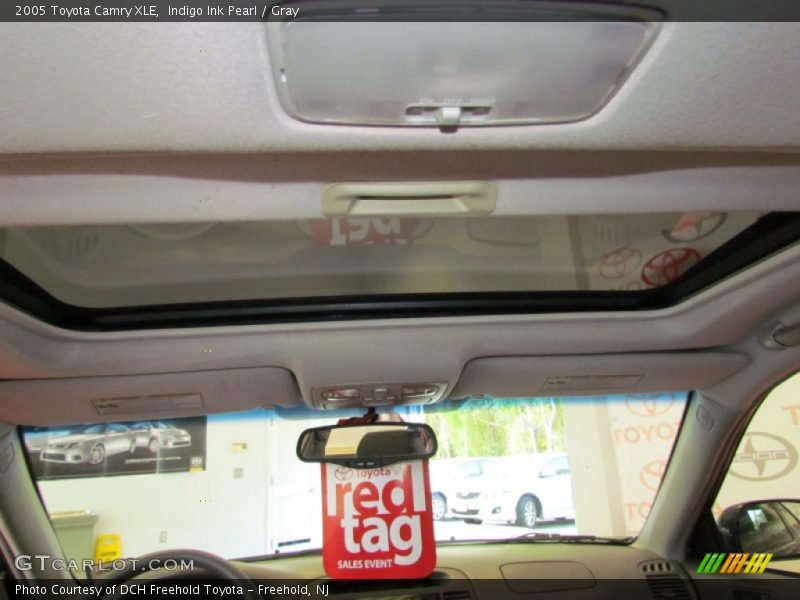 Indigo Ink Pearl / Gray 2005 Toyota Camry XLE