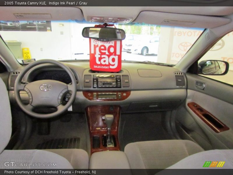 Indigo Ink Pearl / Gray 2005 Toyota Camry XLE