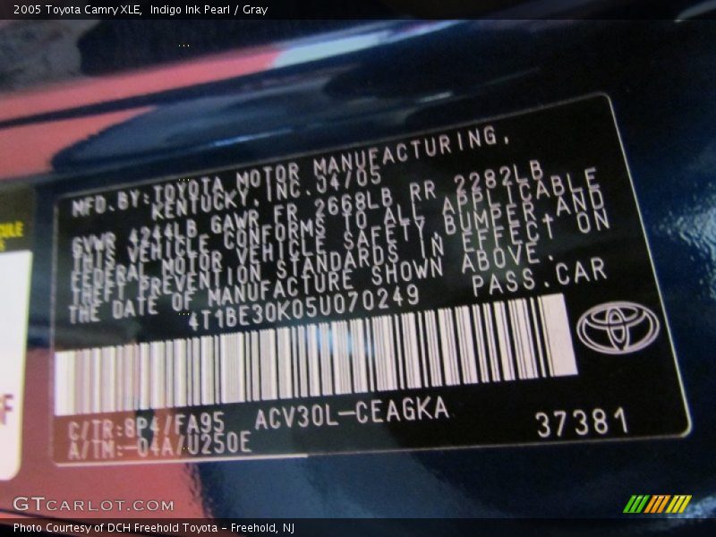 Indigo Ink Pearl / Gray 2005 Toyota Camry XLE