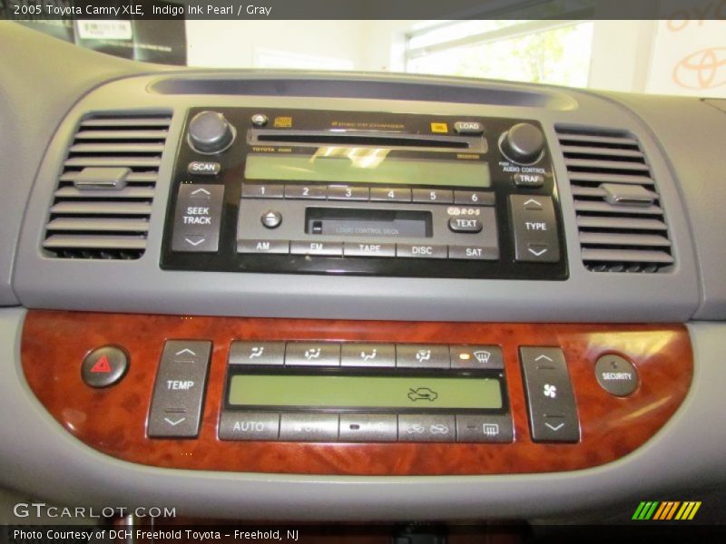 Indigo Ink Pearl / Gray 2005 Toyota Camry XLE