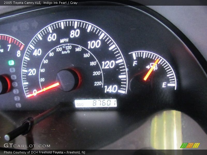 Indigo Ink Pearl / Gray 2005 Toyota Camry XLE