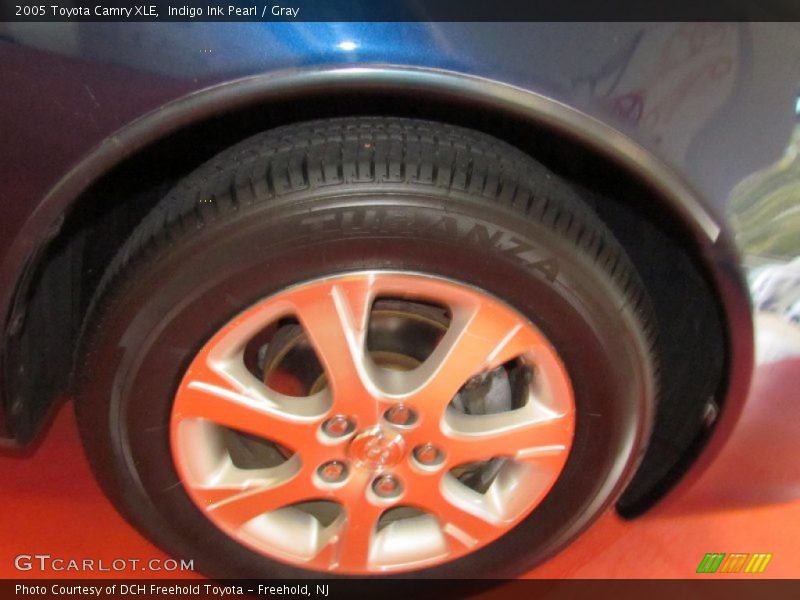 Indigo Ink Pearl / Gray 2005 Toyota Camry XLE