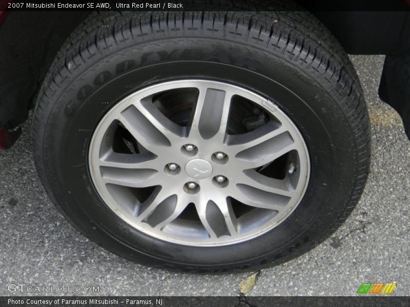 Ultra Red Pearl / Black 2007 Mitsubishi Endeavor SE AWD