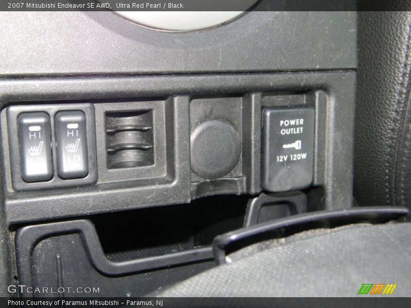 Ultra Red Pearl / Black 2007 Mitsubishi Endeavor SE AWD