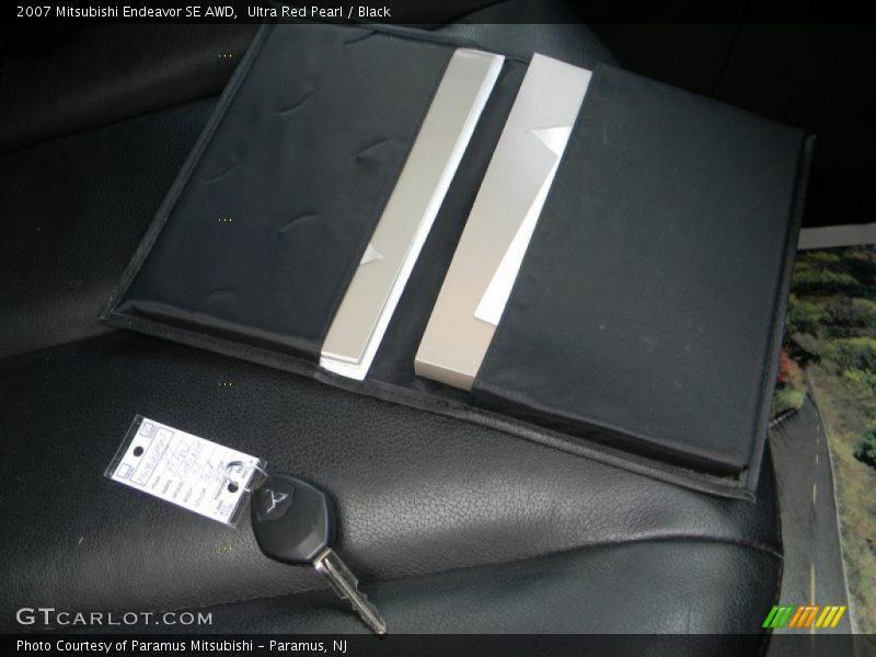 Ultra Red Pearl / Black 2007 Mitsubishi Endeavor SE AWD