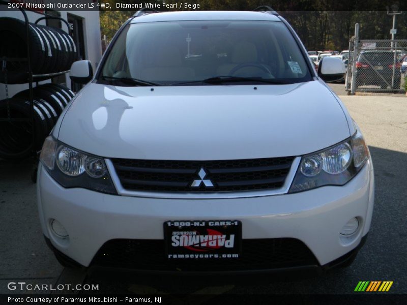Diamond White Pearl / Beige 2007 Mitsubishi Outlander LS 4WD