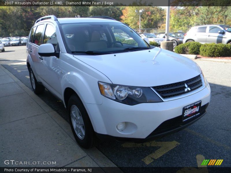 Diamond White Pearl / Beige 2007 Mitsubishi Outlander LS 4WD
