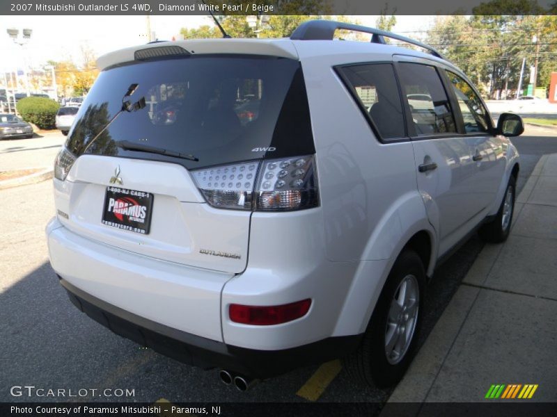 Diamond White Pearl / Beige 2007 Mitsubishi Outlander LS 4WD