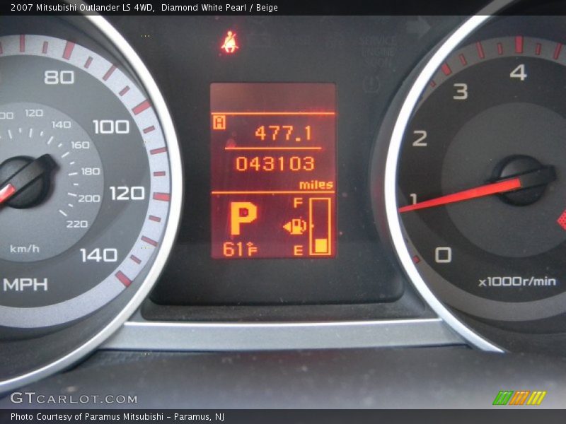 Diamond White Pearl / Beige 2007 Mitsubishi Outlander LS 4WD