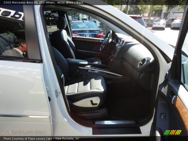 Arctic White / Black 2009 Mercedes-Benz ML 350 4Matic