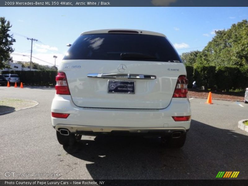 Arctic White / Black 2009 Mercedes-Benz ML 350 4Matic
