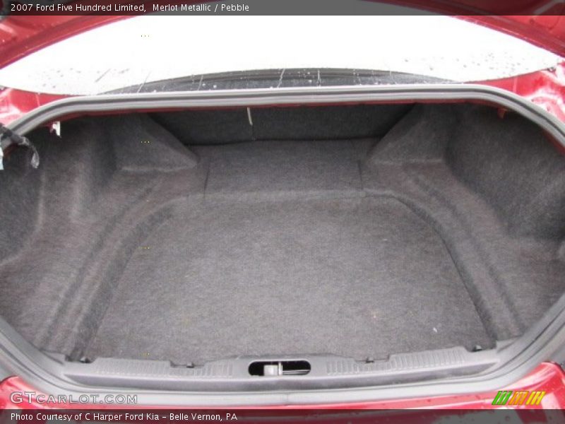  2007 Five Hundred Limited Trunk