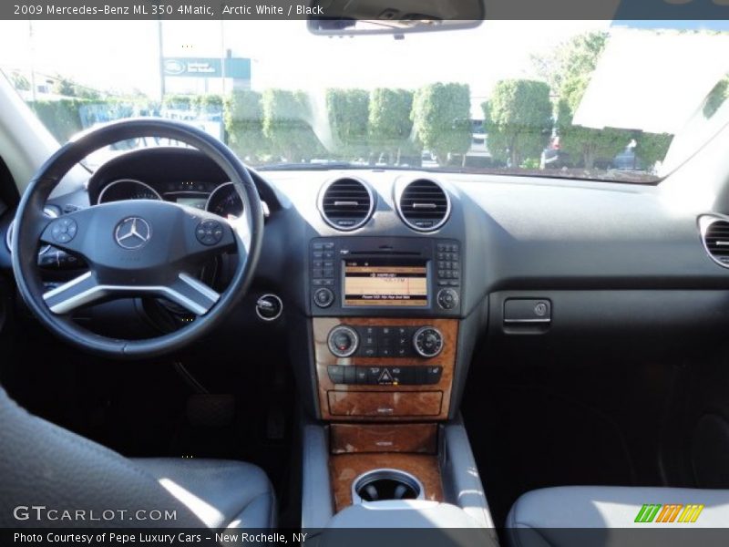 Arctic White / Black 2009 Mercedes-Benz ML 350 4Matic