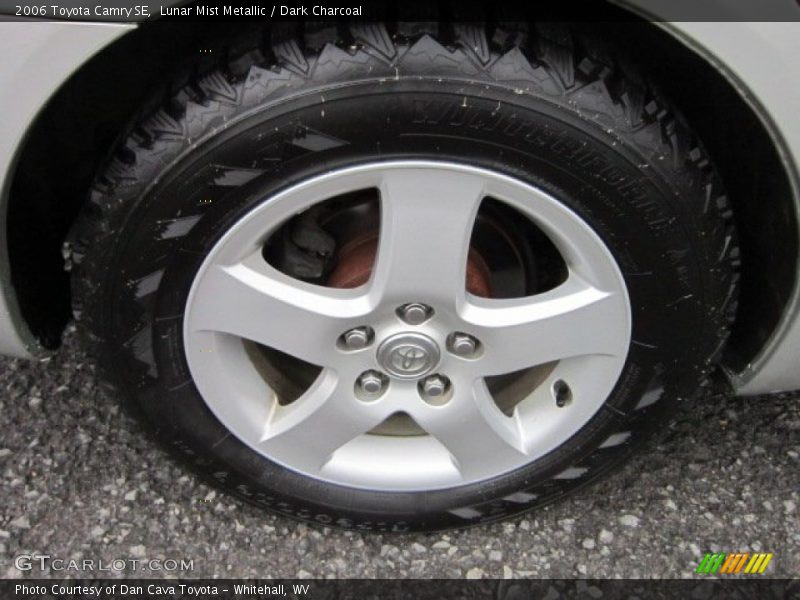 Lunar Mist Metallic / Dark Charcoal 2006 Toyota Camry SE