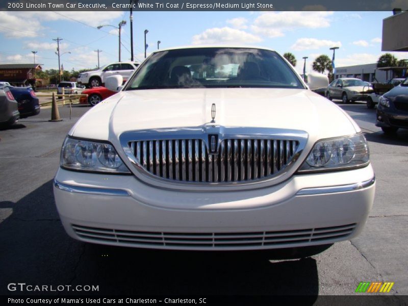 Ceramic White Tri Coat / Espresso/Medium Light Stone 2003 Lincoln Town Car Executive