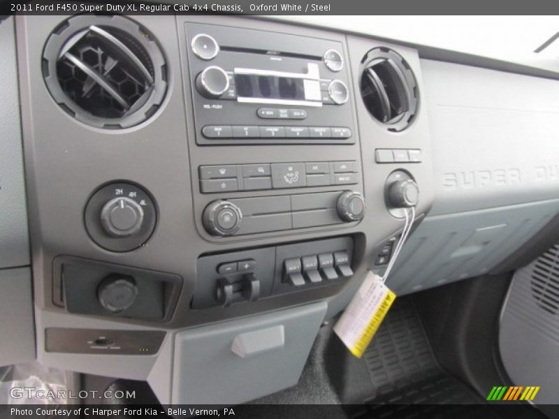 Controls of 2011 F450 Super Duty XL Regular Cab 4x4 Chassis