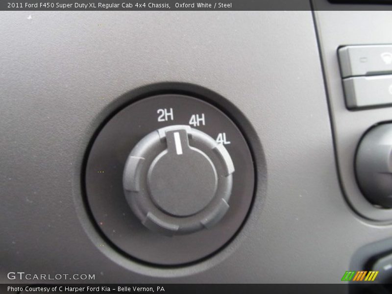 Controls of 2011 F450 Super Duty XL Regular Cab 4x4 Chassis