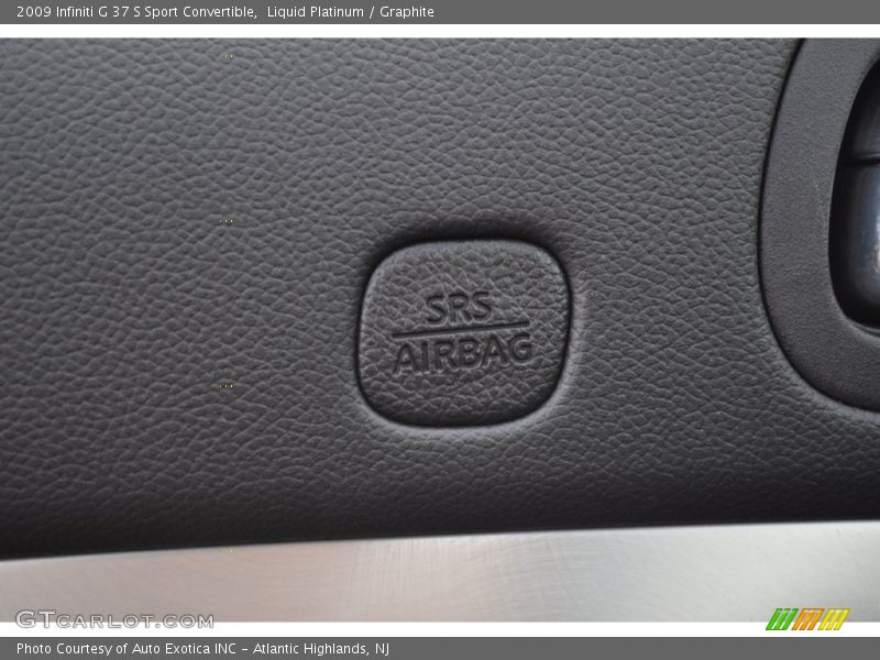 Liquid Platinum / Graphite 2009 Infiniti G 37 S Sport Convertible