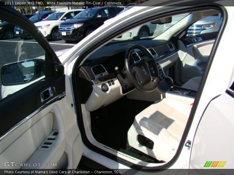 White Platinum Metallic Tri-Coat / Cashmere 2011 Lincoln MKS FWD