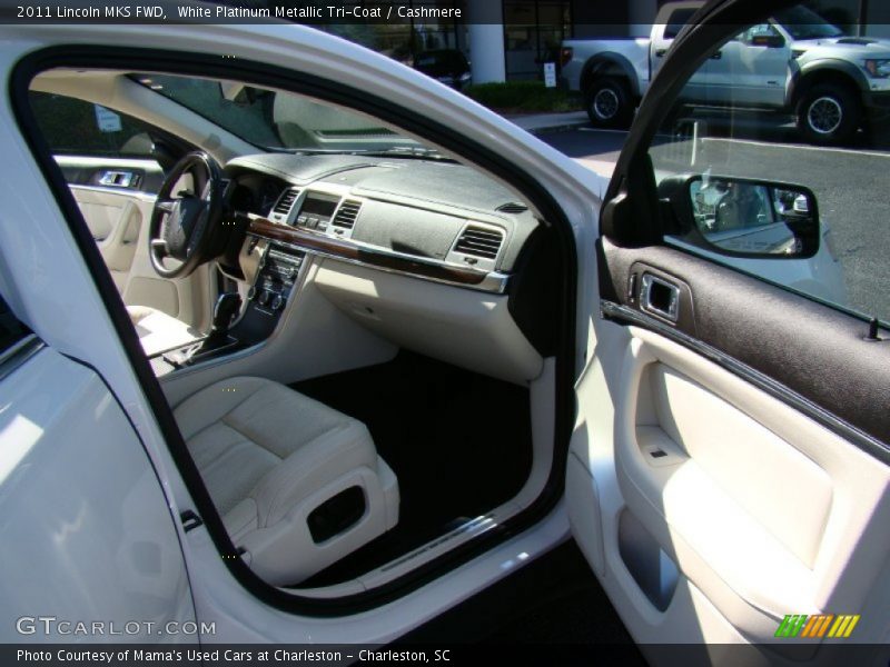 White Platinum Metallic Tri-Coat / Cashmere 2011 Lincoln MKS FWD