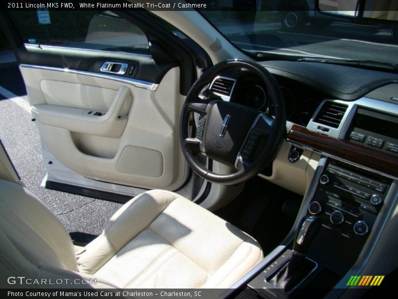 White Platinum Metallic Tri-Coat / Cashmere 2011 Lincoln MKS FWD