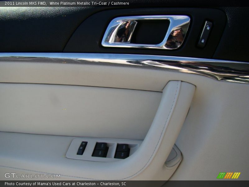 White Platinum Metallic Tri-Coat / Cashmere 2011 Lincoln MKS FWD