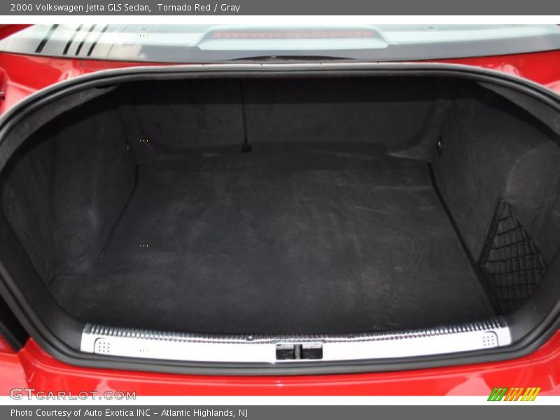  2000 Jetta GLS Sedan Trunk