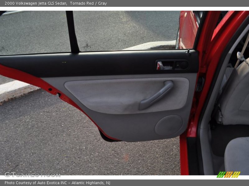Door Panel of 2000 Jetta GLS Sedan