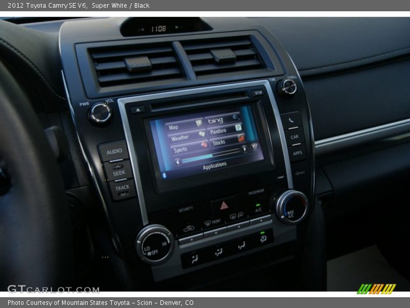 Super White / Black 2012 Toyota Camry SE V6