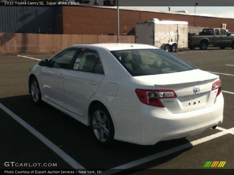 Super White / Black 2012 Toyota Camry SE