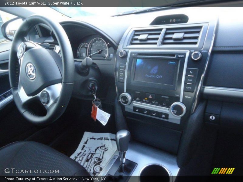 Super White / Black 2012 Toyota Camry SE
