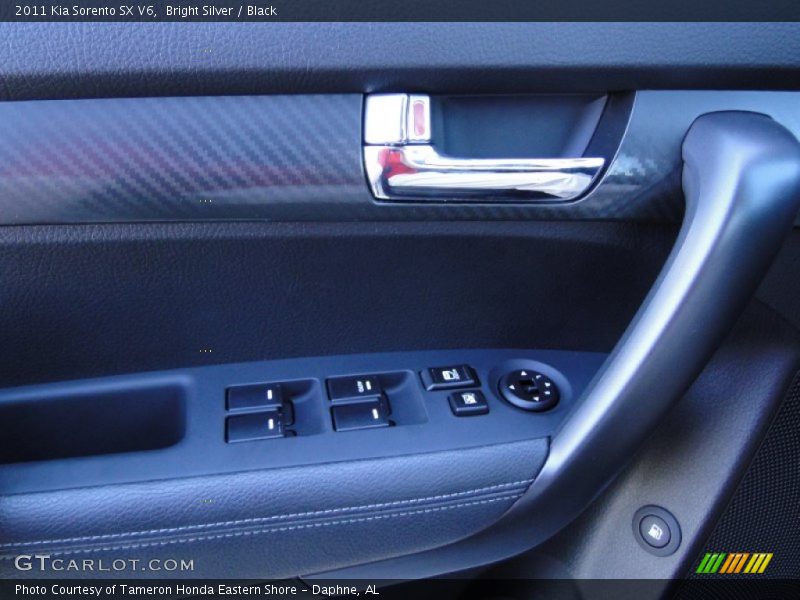 Bright Silver / Black 2011 Kia Sorento SX V6