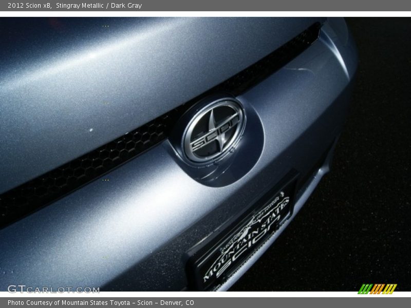 Stingray Metallic / Dark Gray 2012 Scion xB