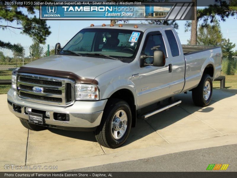 Silver Metallic / Medium Flint 2005 Ford F350 Super Duty Lariat SuperCab 4x4