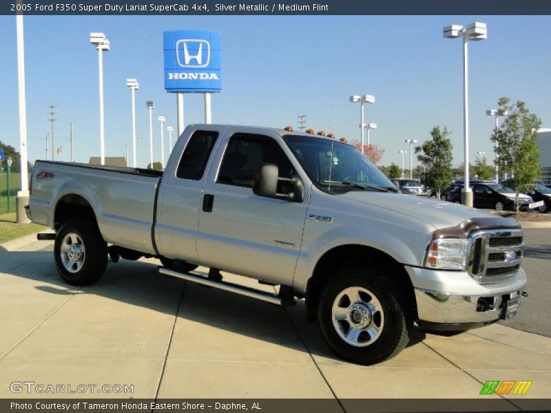 Silver Metallic / Medium Flint 2005 Ford F350 Super Duty Lariat SuperCab 4x4