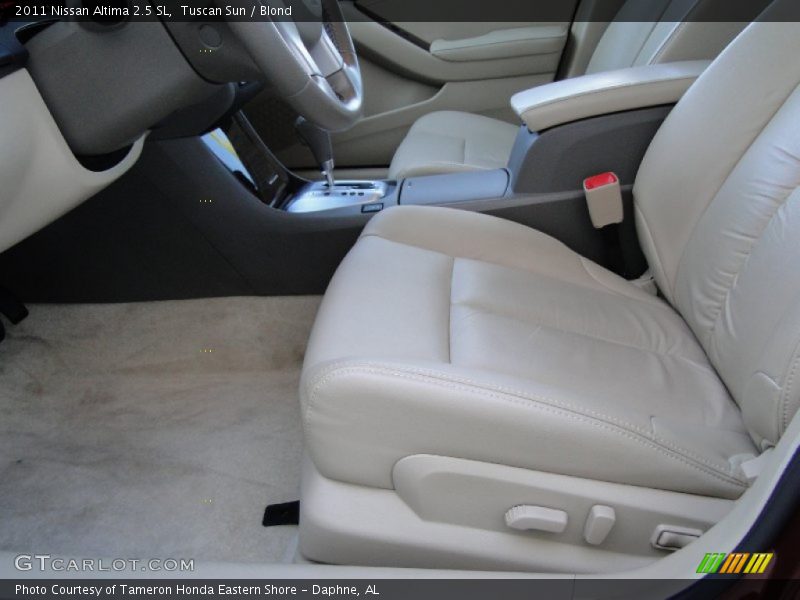 Tuscan Sun / Blond 2011 Nissan Altima 2.5 SL