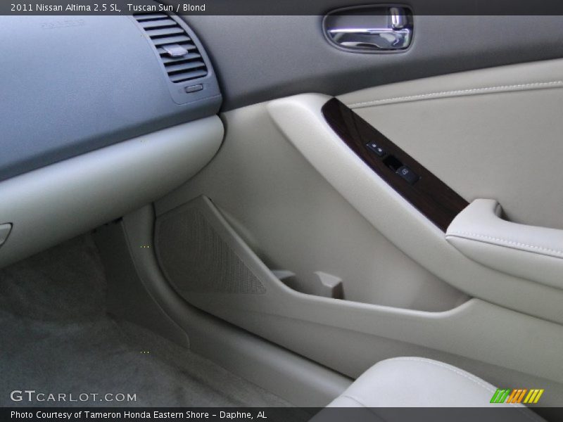 Tuscan Sun / Blond 2011 Nissan Altima 2.5 SL