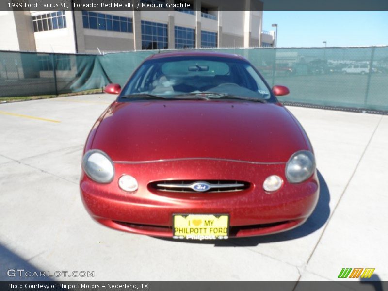 Toreador Red Metallic / Medium Graphite 1999 Ford Taurus SE