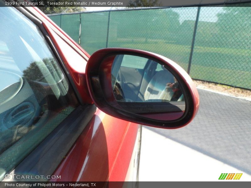 Toreador Red Metallic / Medium Graphite 1999 Ford Taurus SE