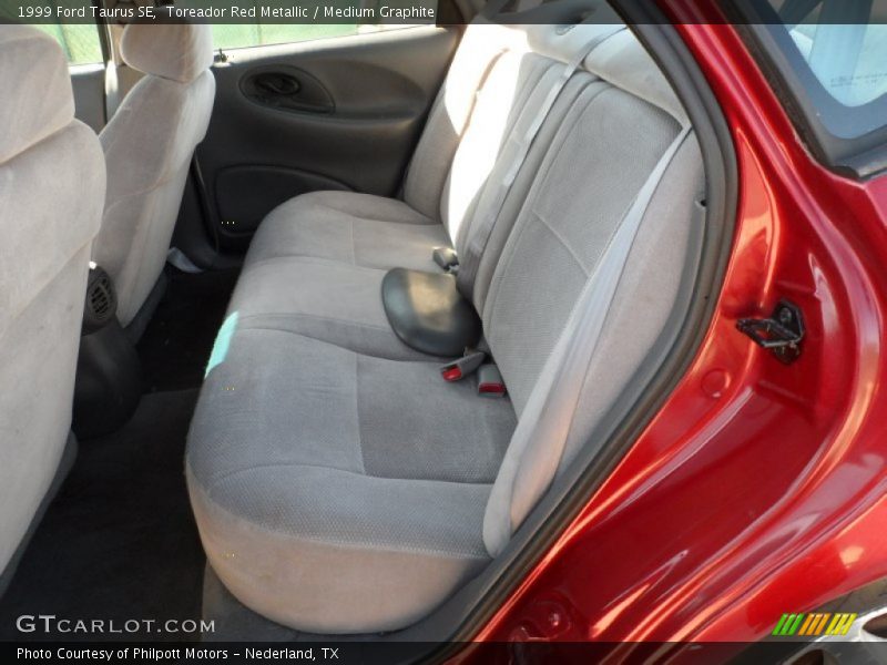 Toreador Red Metallic / Medium Graphite 1999 Ford Taurus SE