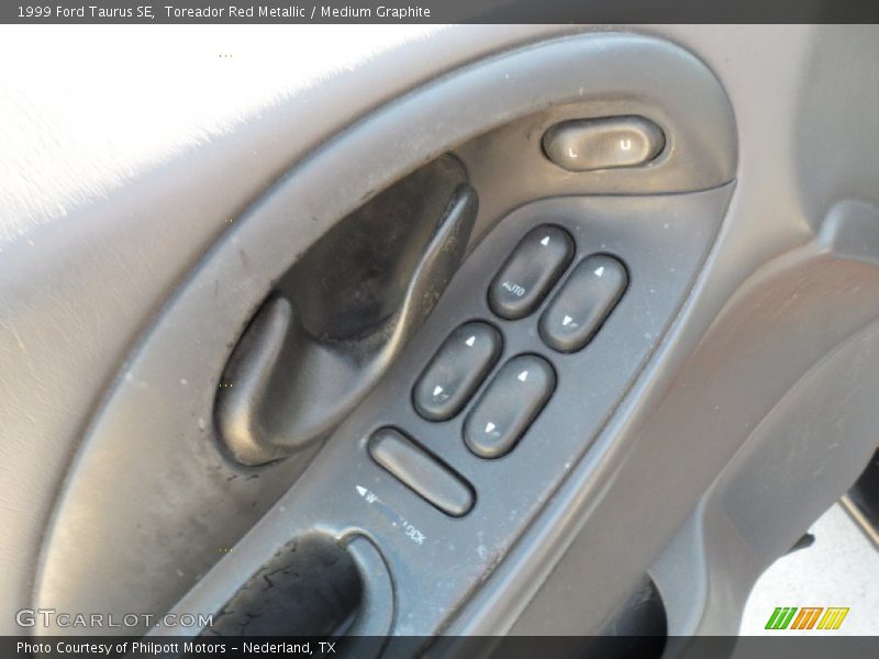 Toreador Red Metallic / Medium Graphite 1999 Ford Taurus SE