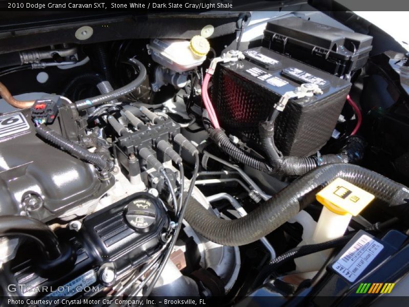 Stone White / Dark Slate Gray/Light Shale 2010 Dodge Grand Caravan SXT